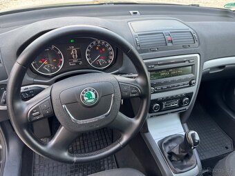 ŠKODA OCTAVIA II FL COMBI 1.4 TSI STYLE - 10