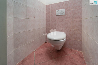 Bytový dům 600 m2, s pozemkem 430 m2, Zlín, Louky - 10