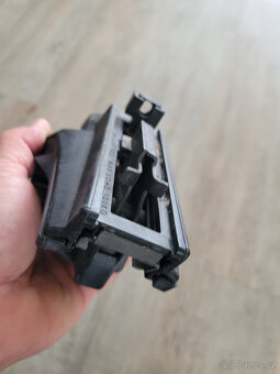 příčníky Thule WingBar Edge 113cm - 10