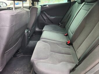 Volkswagen Passat - 10