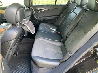 Mercedes-Benz E280 3L w211 benzin V6 170KW manuál - 10