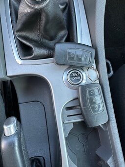 Ford Focus 1.6 - 10