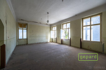 Prodej objektu bývalé školy se stavebním povolením pro 11 by - 10