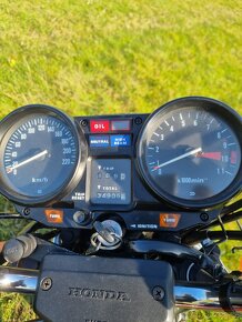 Honda CB 750K - 10