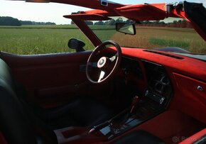 Chevrolet Corvette C3 1980 5.7L V8 - veteránské značky - 10