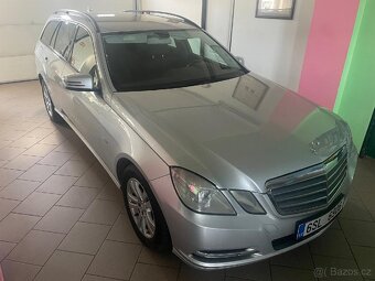 MB E 220CDi combi 2011 Aut. slušný stav a km. Elegance - 10