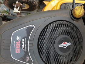 Zahradní traktor Cub Cadet CC 1019 HN - 10