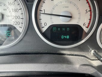 Chrysler Grand Voyager 2.8 CRDI, 7 sedaček, automat - 10