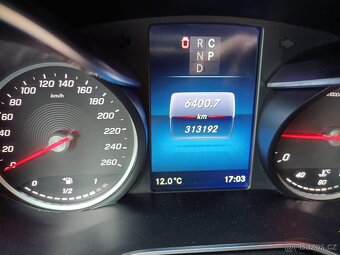 Mercedes-Benz V-Class 250d | r.v. 2022 | 8 míst | DPH - 10