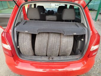 Skoda Fabia 1.2 HTP nová STK - 10