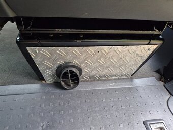 VW Multivan Atlantis Camper - 10