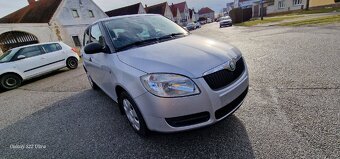 Škoda Fabia 1.4.16V 63Kw R.v 11/2010 - 10