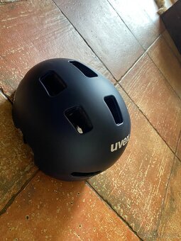 Helma Uvex - 10