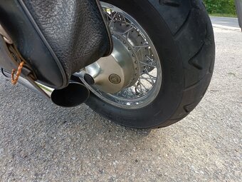 Suzuki Intruder 1400 - 10