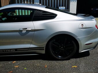 Ford Mustang 2.3 ecco 233kw USA - 10