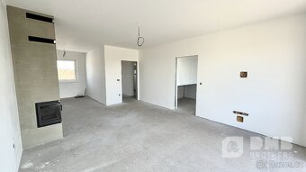 Rodinný dům 5kk, u Pardubic - 10