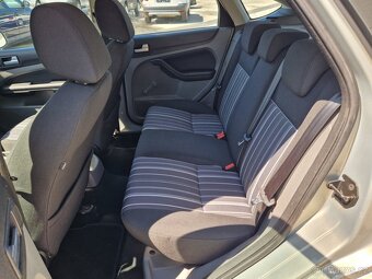 Ford Focus 1,6i 16v Trend - 10