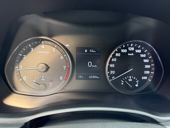 Hyundai i30 1.5i - 10