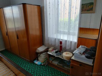 Dědictví – nábytek, porcelán, skleničky, vázy … - 10