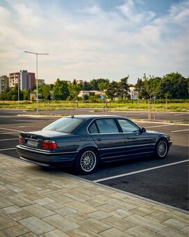 BMW E38 740iL - 10