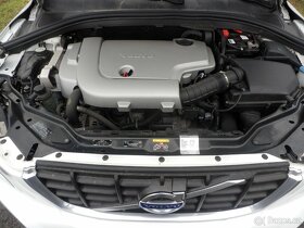 XC 60 AWD-MOMENTUM - 10