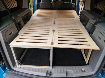 VW Caddy Maxi 1.6 i + LPG + vestavba - 10