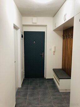 Zrekonstruovaný 2+1 byt v centru Vsetína - 10