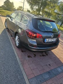 Prodám vůz Opel Astra j 2012 rok 1.7tdi - 10