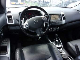 Citroën C-Crosser 2,2 HDi 7míst - 10