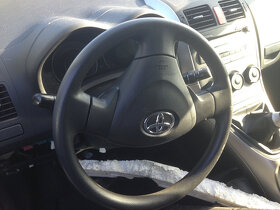 Toyota Auris 1,6i 91kW Dual VVT-i, 2009 - díly - 10