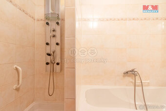 Prodej bytu 4+1, 96 m², Krnov, ul. Bezručova - 10