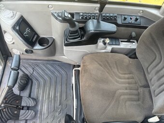 Pásový bagr Volvo EC55C - 10