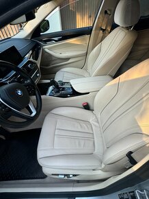 BMW 530XDrive Touring G31 - 10