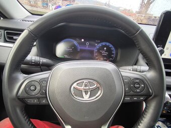 Toyota RAV4 Hybrid 4x4 - 10