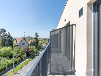 Pronájem bytu 1+kk, Za černým mostem, Kyje, 17900 Kč/měs, 24 - 10