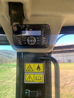 CAT 305E2 + Rototilt - 10