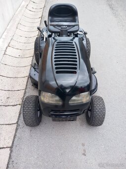 Prodám zahradní traktor MTD 15.5hp - 10