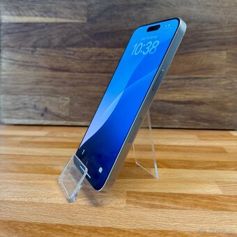 iPhone 15 Pro Max 256GB, bílý Titan (12 měsíců záruka) - 10