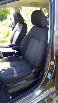 KIA VENGA 1,4 CVVT; 90Ps; najeto pouze 20.600km - 10
