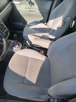 Ford galaxy - 10