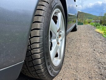 VOLVO V50 T5 2.5 162KW,XENON,VÝHŘEV,KŮŽE,SOUND,TAŽNÉ,MANUAL - 10