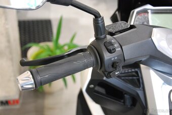 Motorro EasyMax 125i - kupováno nové u nás,1.maj,krásný stav - 10