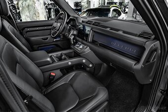 Land Defender 110 X-DYNAMIC SE D300 AT MY2025 - 10