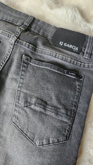 Rifle NOVÉ Garcia Jeans vel. 176 - 10
