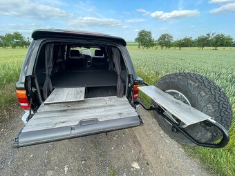 Toyota Hilux Surf 2,4Td Automat - 10