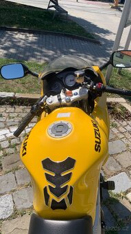 Suzuki SV650s - 10