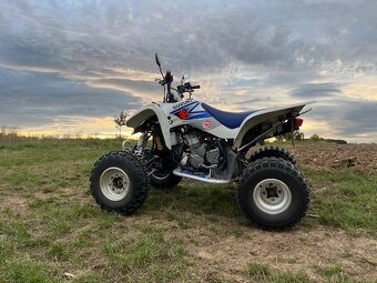 Suzuki LTZ 400, bílé SPZ, výborný stav - 10
