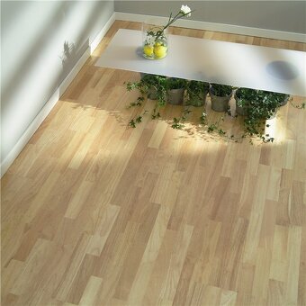 Celomasivní dřevěná podlaha HEVEA - 599,- Kč/ m2 - 10