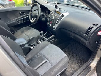 Kia ceed combi 1,4 BA+ LPG ,77 kw, rv 2011 - 10
