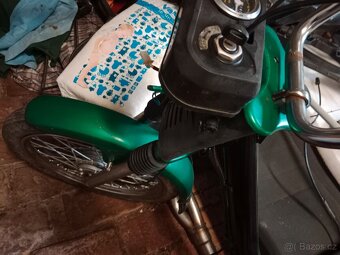 moped - 10